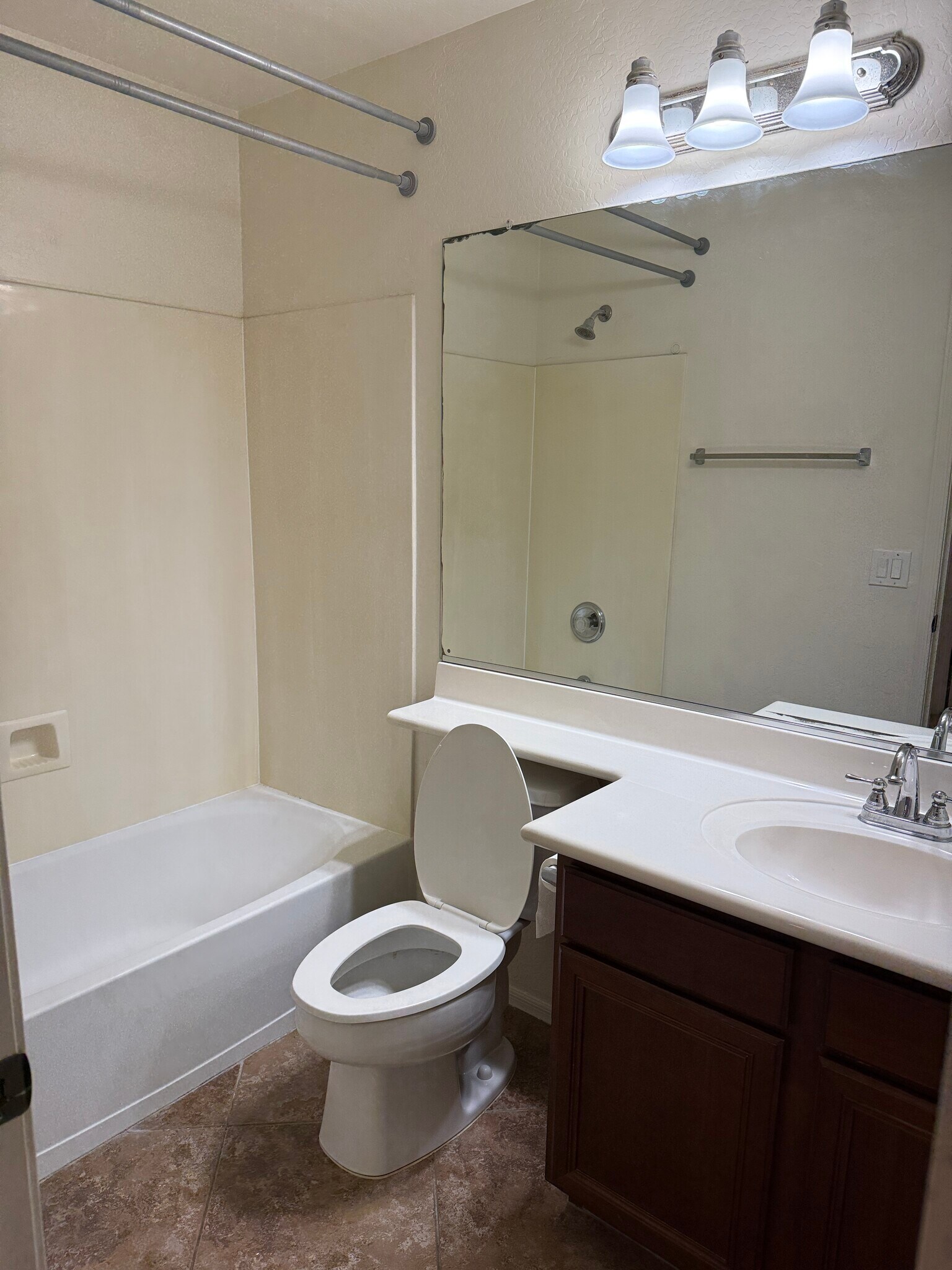 Building Photo - 4264 E Carla Vista Dr