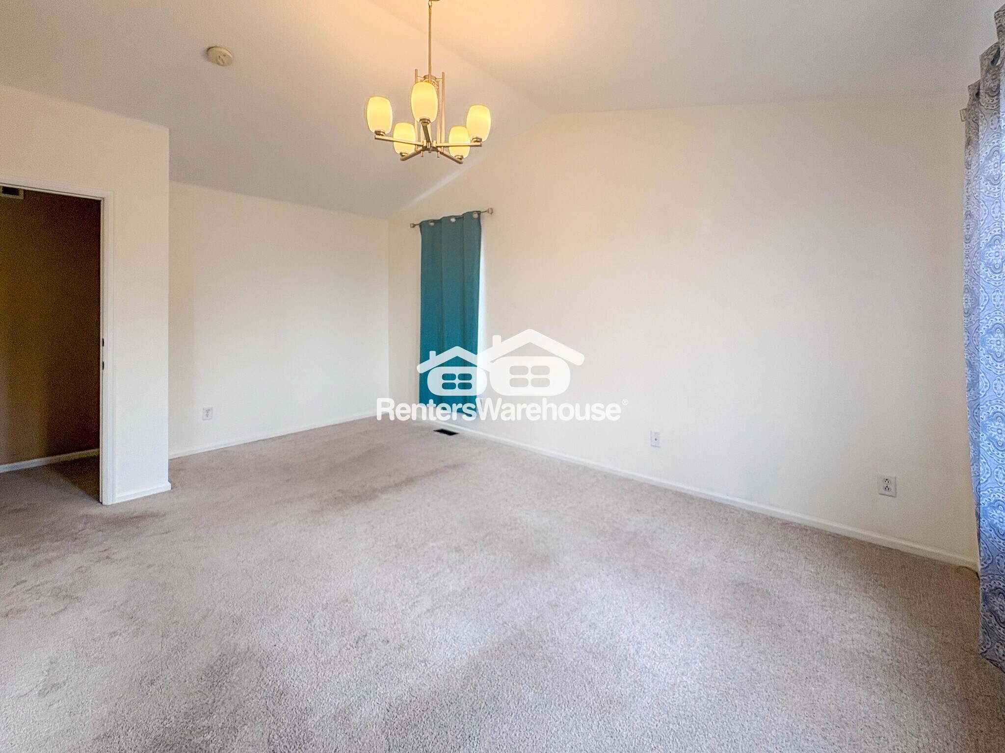 Building Photo - 12674 Jersey Cir E