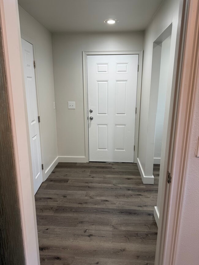 Building Photo - 7511 37th St W