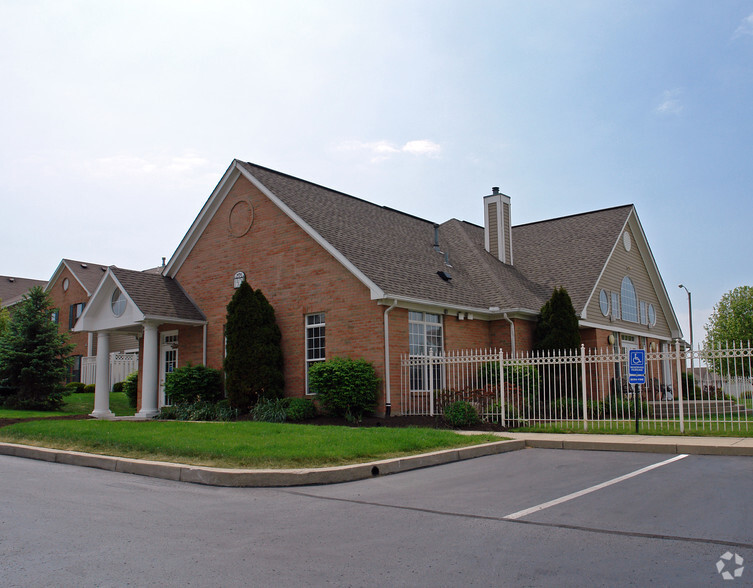 Primary Photo - Communities at Channingway