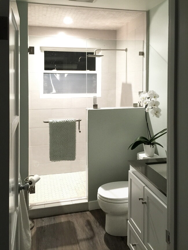 Building Photo - 1738 S Marvin Ave