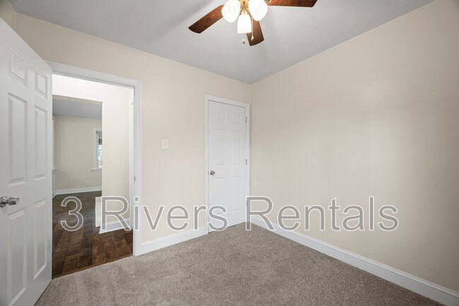 Building Photo - 600 Camp Meeting Rd