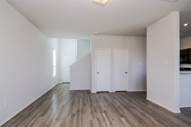 Building Photo - 22407 Porter Mountain Trl