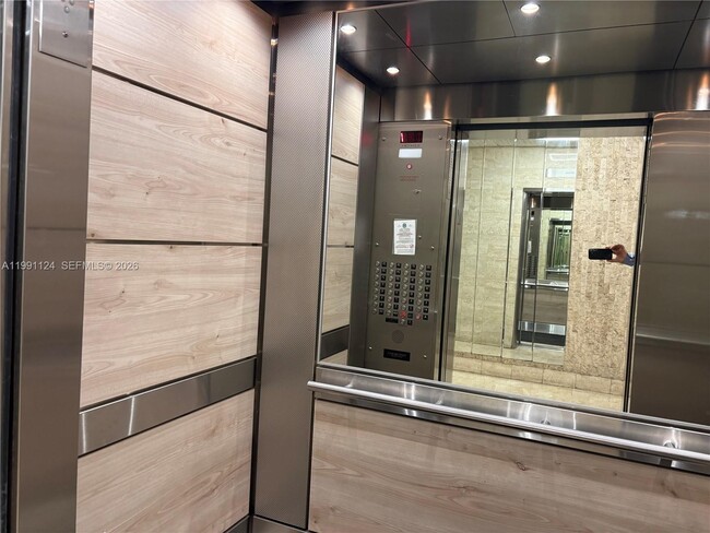 Building Photo - 2750 NE 183rd St