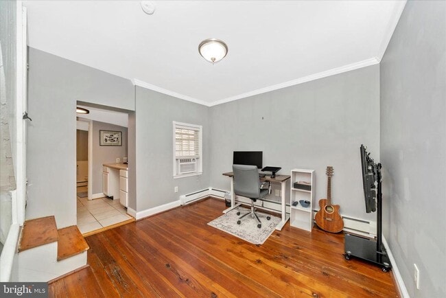 Building Photo - 313 N Market St