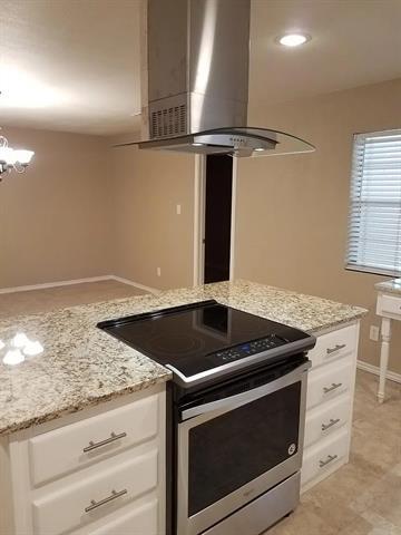 Building Photo - 100 Lochness Ln