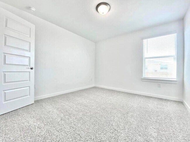 Building Photo - 7925 Linnie Ln
