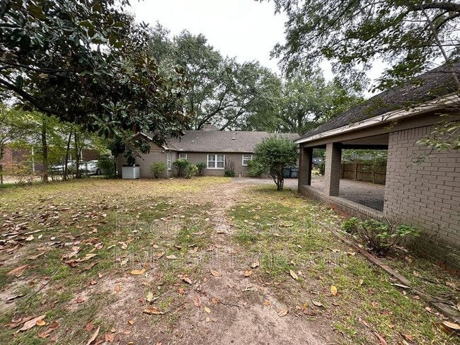 Building Photo - 4297 Sequoia Rd