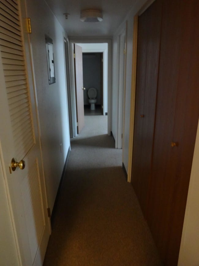 Hallway - Aspen Leaf Place