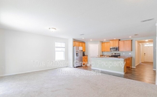 Building Photo - 6914 Sandle Dr