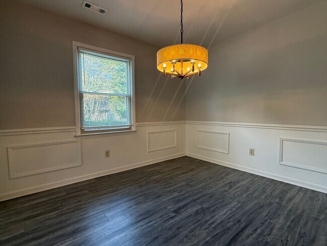 Building Photo - 8317 Summerglen Cir