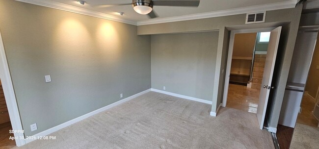 Building Photo - SAN DIEGO / BAY HO - Remodeled Nice 2 Bedroom & 2.5 Bath Townhouse.  AVAILABLE NOW!