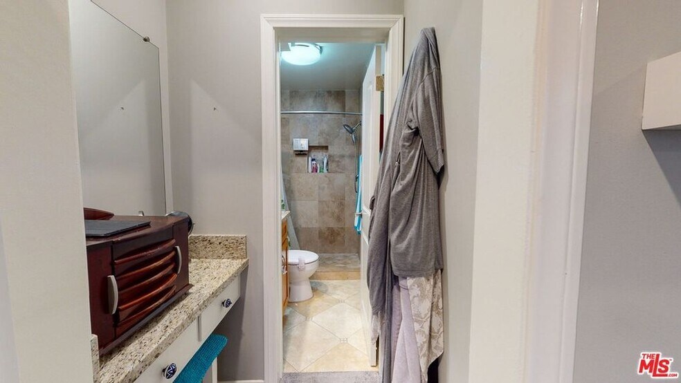 Building Photo - 1144 10th St