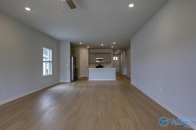 Building Photo - 206 Waylan Rdg Ln