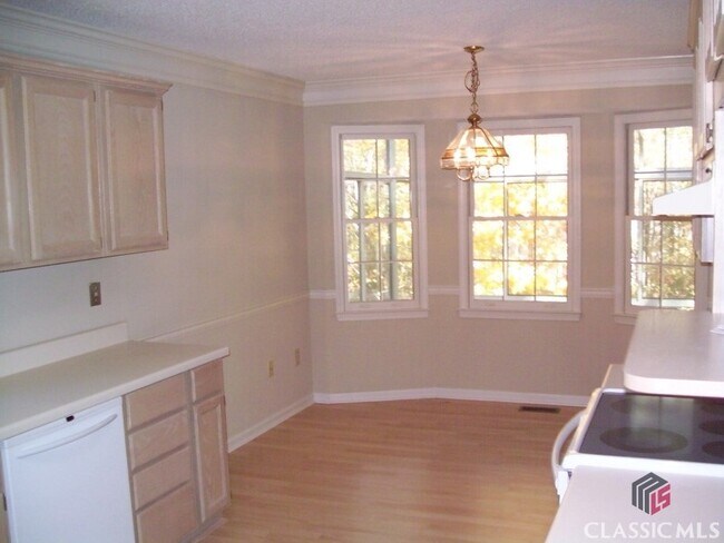 Building Photo - 170 Woodhaven Ridge