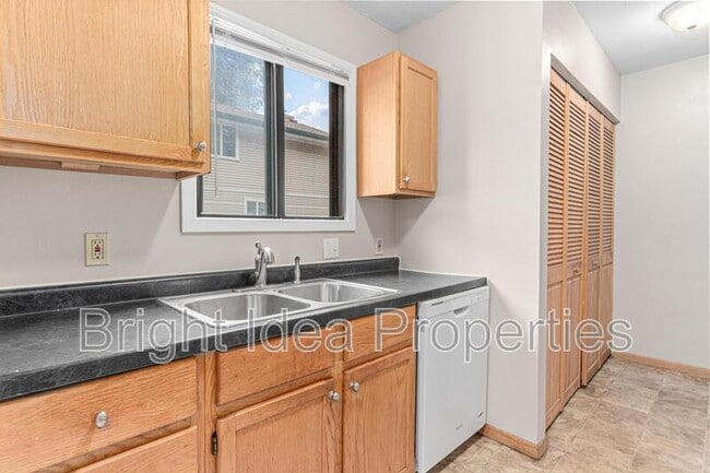 Building Photo - 2710 Upland Ct