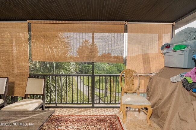 Building Photo - 6619 La Mirada Dr W