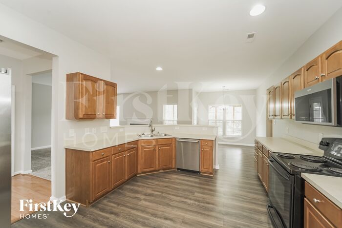 Building Photo - 11831 Guildhall Ln