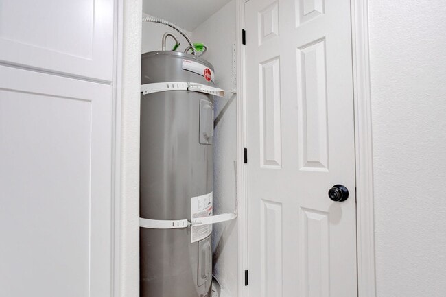 Building Photo - 5792 Ambassador Ave