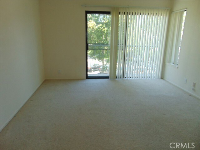 Building Photo - 2203 Apricot Dr