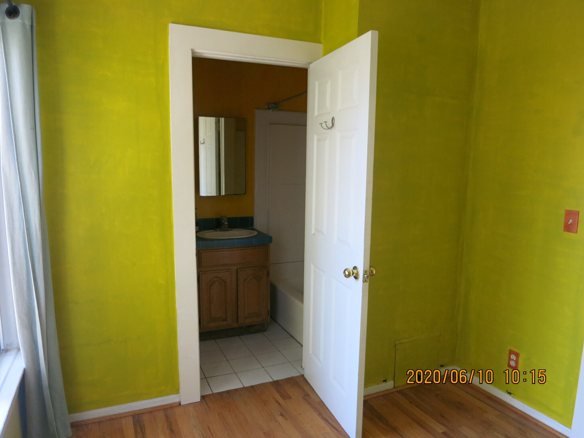 Building Photo - 20 Rose Ave