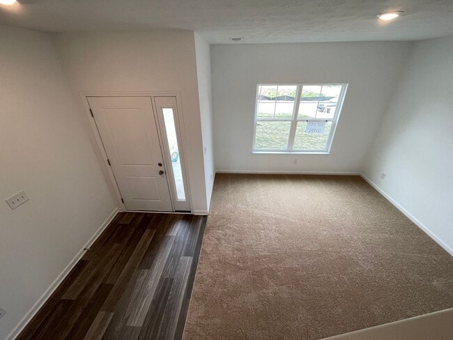 Building Photo - New Home East Jefferson For Rent