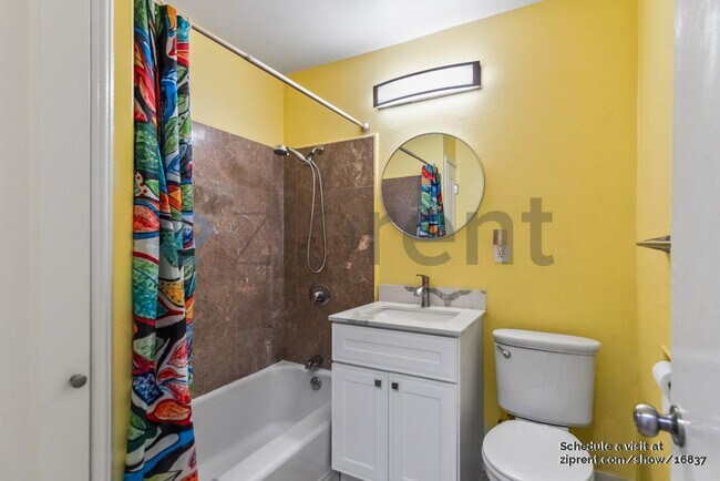 Building Photo - 1967 Solano Way