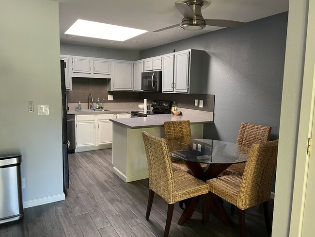 Building Photo - 2340 Hosp Way