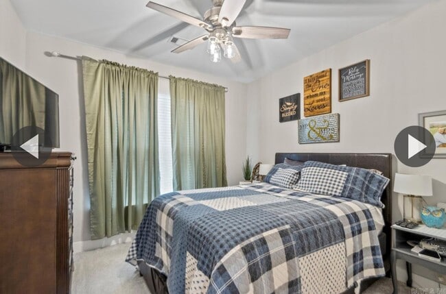 Building Photo - Gorgeous Home in Sherwood