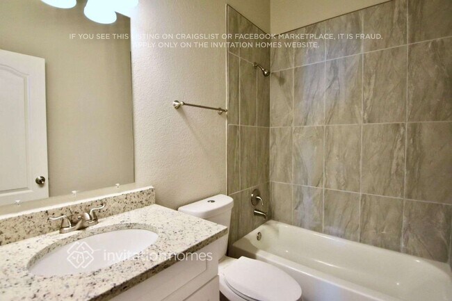 Building Photo - 6010 Grapevine Dr