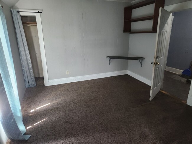 Primary Photo - 307 Miami Ave