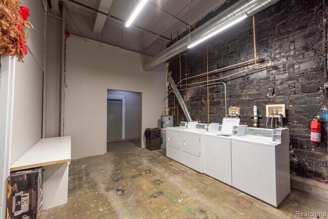 Building Photo - 1551 Winder St