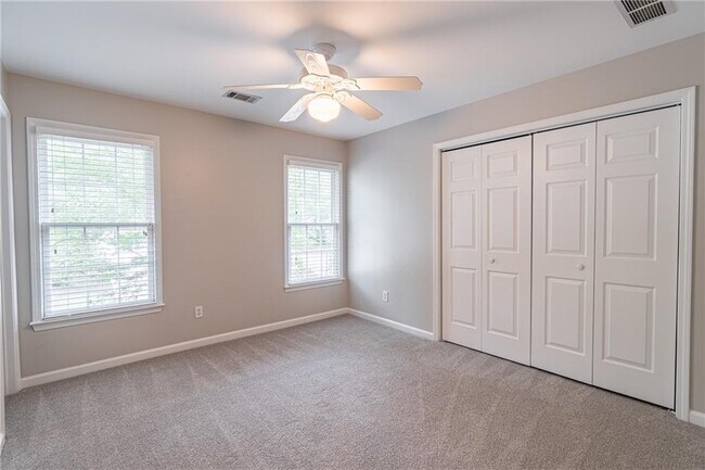 Building Photo - 205 Vickery Way