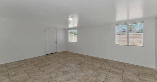 Building Photo - 3134 W Missouri Ave