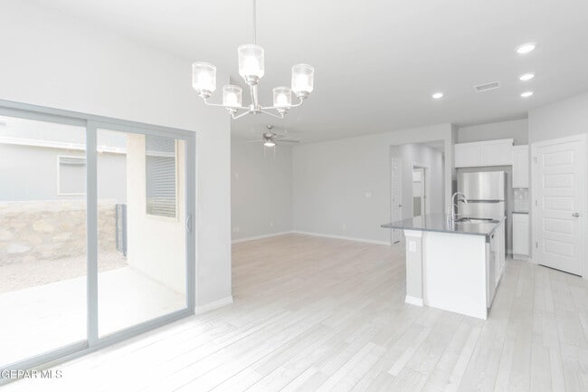 Building Photo - 13821 Madero Dr