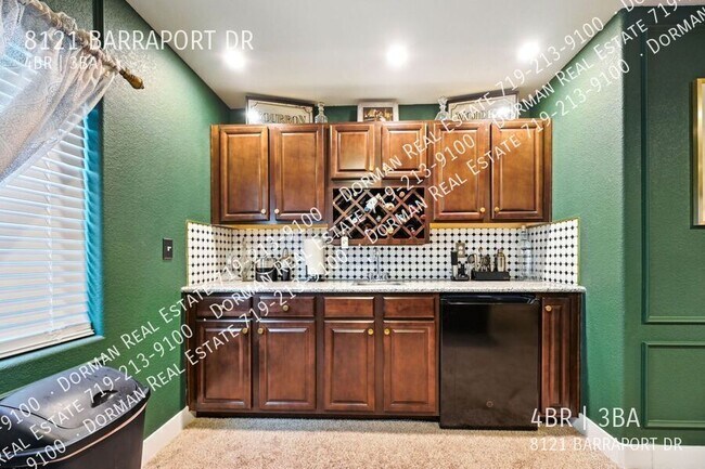 Building Photo - 8121 Barraport Dr