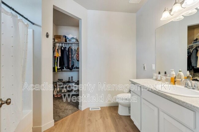 Building Photo - 1460 Lowe Peak Dr