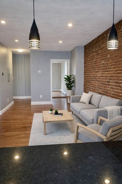 Building Photo - 349 Sumner St