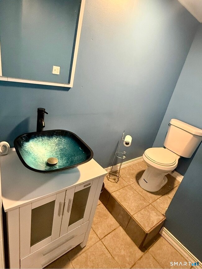 Building Photo - 16 Ledger St