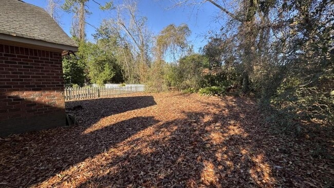 Building Photo - 1024 Plantation Ct