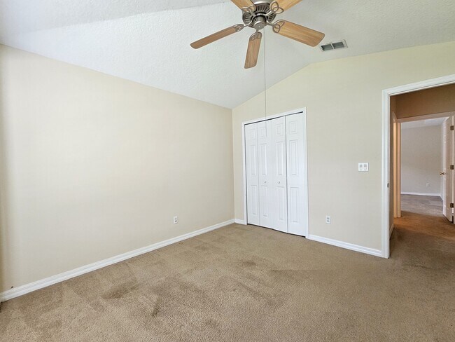 Building Photo - 2813 Harwood Ct