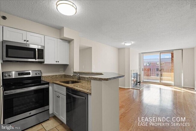 Building Photo - 1230 23rd St NW