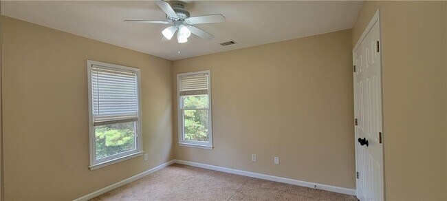 Building Photo - 130 Windsong Trail