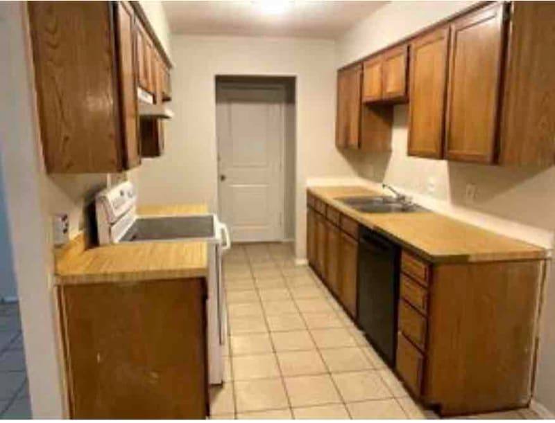 Building Photo - 2834 Ridgecrest Dr