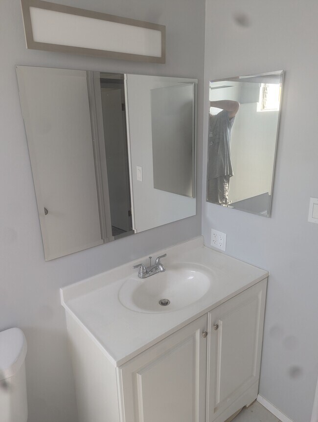 Building Photo - 1311 Lyndon St