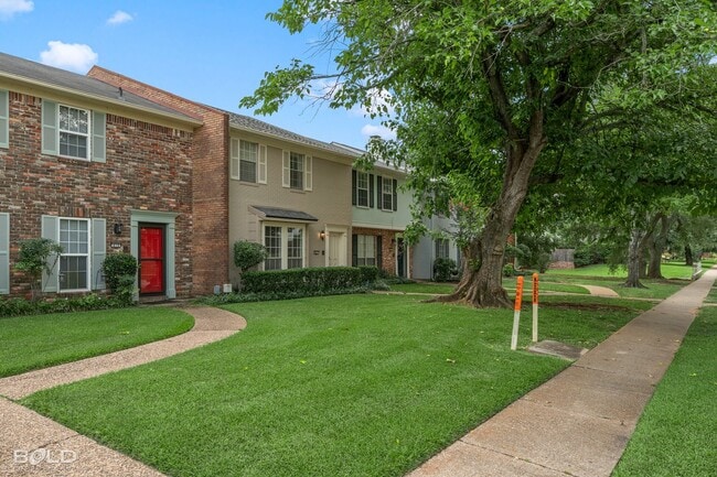 Building Photo - 421 Stratmore Dr