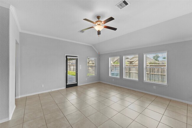 Building Photo - 8847 Morning Glow Dr