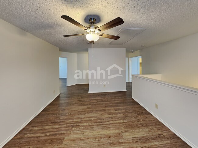 Building Photo - 8447 Mannington Pl