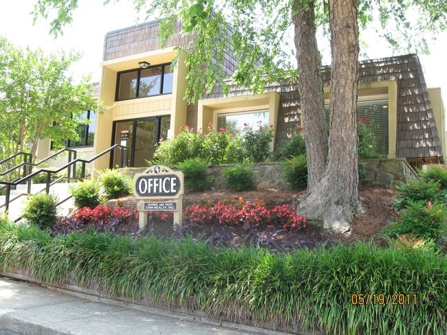 Building Photo - BG0109