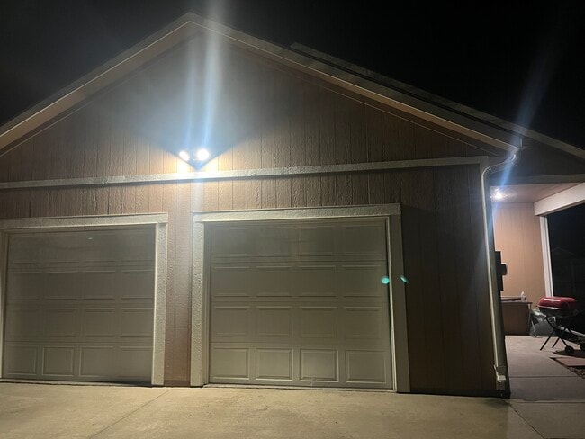 Building Photo - 1514 N Clay St